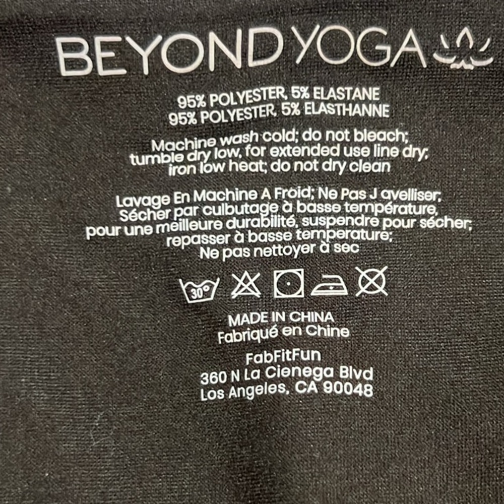 Beyond Yoga black pocket infinity scarf NWT - Picture 6 of 6